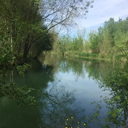 Les De La Boutonne Bed and Breakfast Dampierre-sur-Boutonne